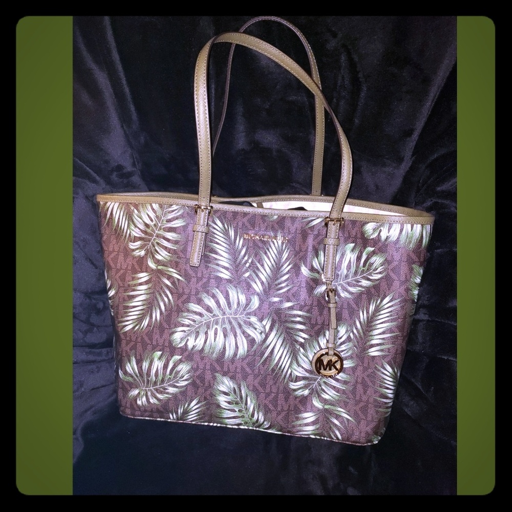 Michael Kors Big Bag